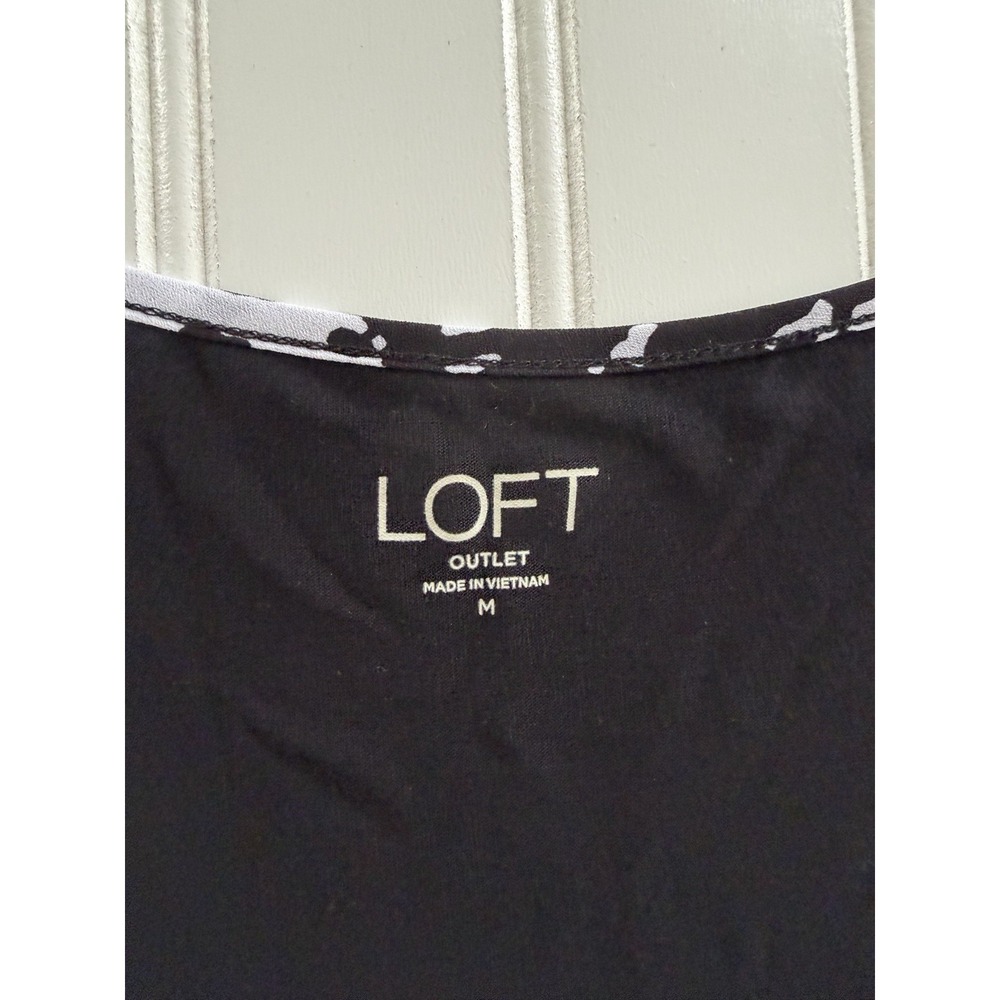 LOFT Outlet Oversized Floral Abstract Top Blouse Black White Womens M Cap Sleeve - Picture 2 of 9